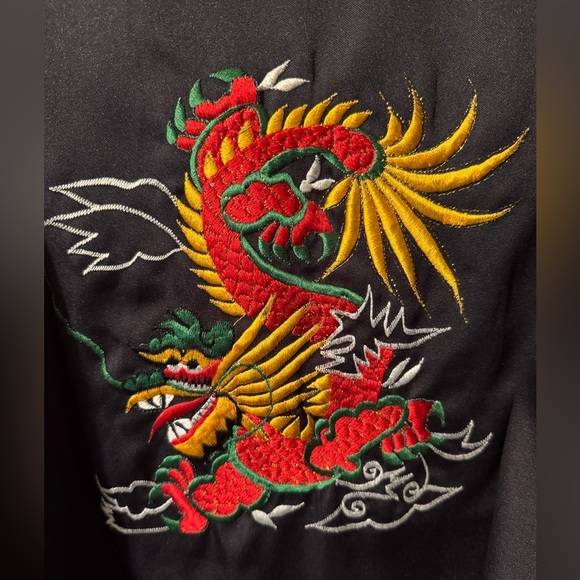 Dragon Embroidered Black Kimono - Picture 3 of 7